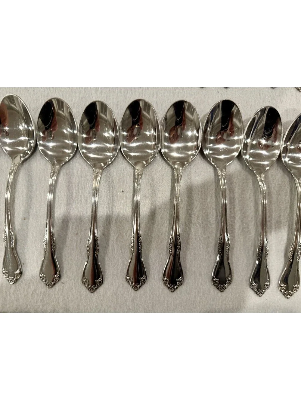 WM Rogers Oneida Ltd Mansfield Amadeus Deluxe Stainless Flatware Set Of 60pcs